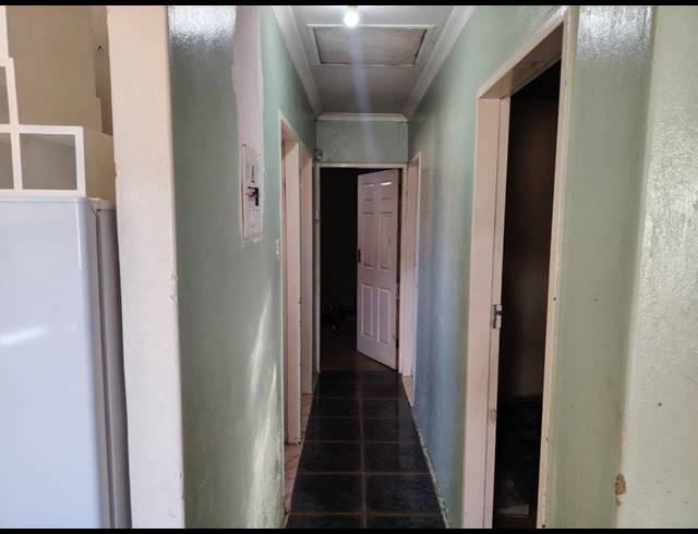 3 BEDROOM HOUSE FOR SALE IN LENASIA SOUTH